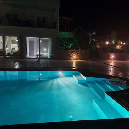 Luxury Arartments Tzemi Porto Heli Exterior foto