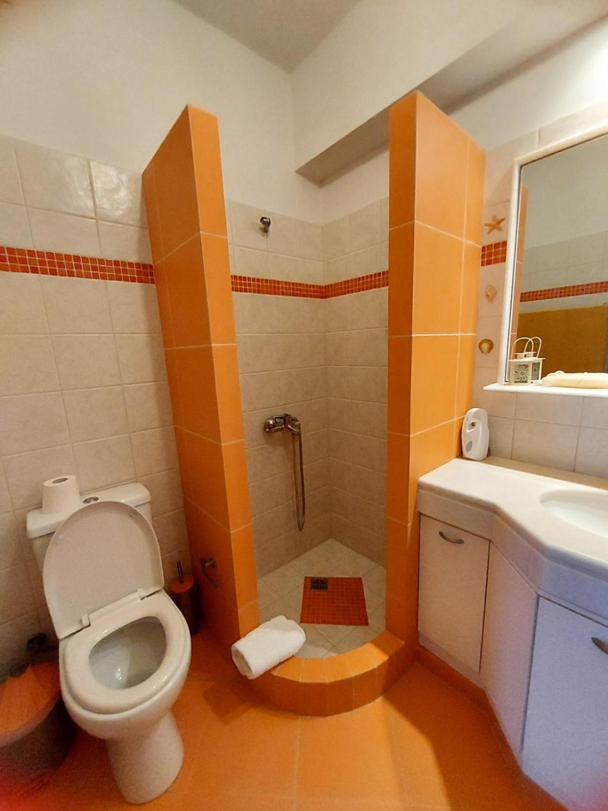 Luxury Arartments Tzemi Porto Heli Exterior foto